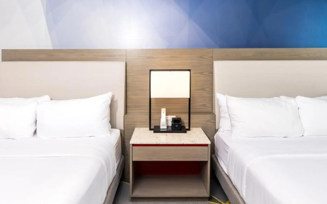The Summit Hotel