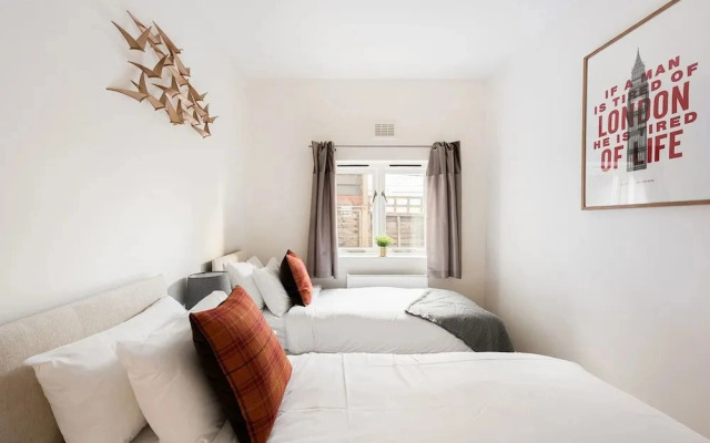 Garden Flat Near Ealing Broadway