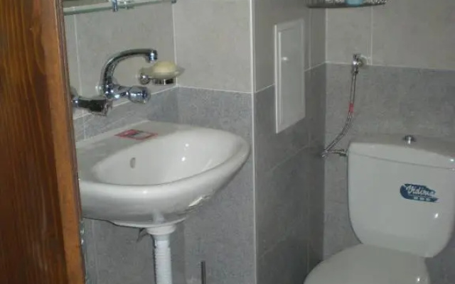 Studio Manushev