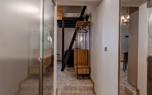 Modern Luxury 1-br Apartment