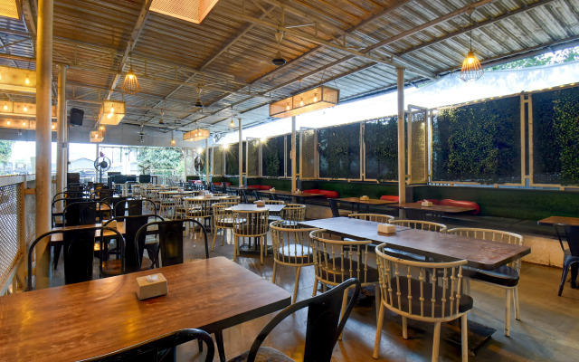 Deluxehotel Sarovar