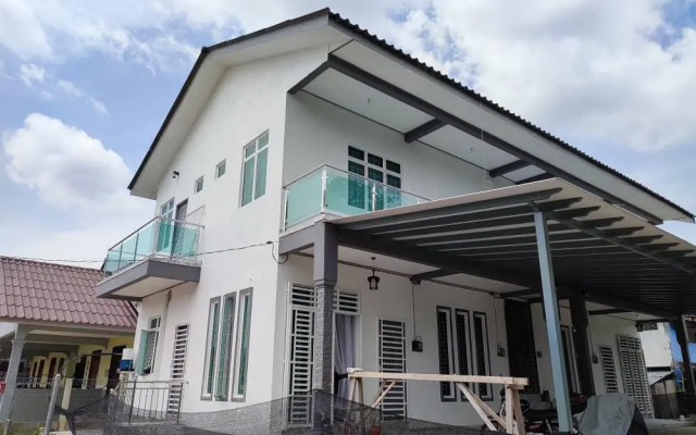 Kayangan Inn