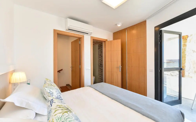 BeachFront Duplex Morea Suite Puerto Rico