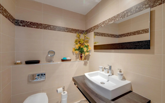 Duplex Luxury Apartment in Portomaso with Pool