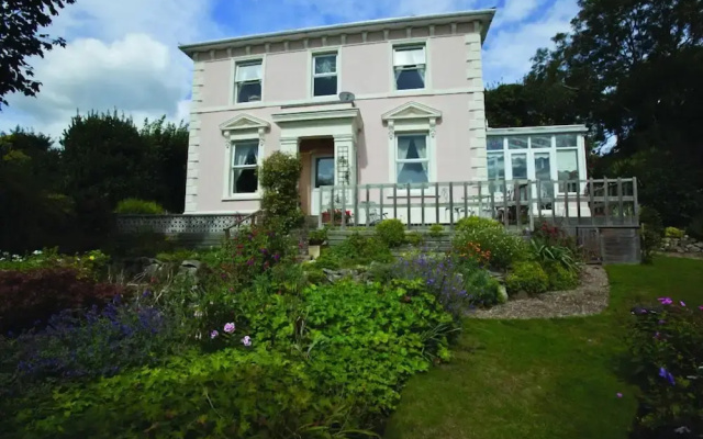 Sunny Bank House
