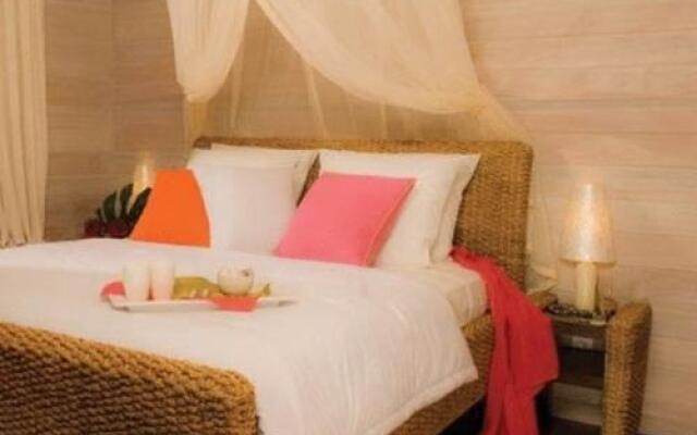 Отель Legends Resort Moorea Французская Полинезия, Муреа - отзывы, цены и фото номеров - забронировать отель Legends Resort Moorea онлайн комната для гостей