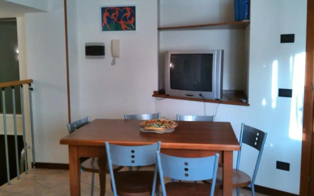 Rose Apartment