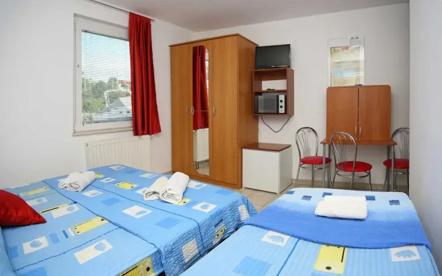 Apartments & Rooms Villa Petra