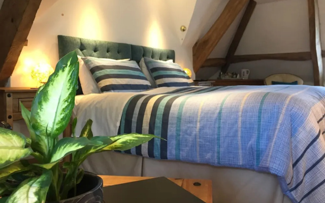 Aberllynfi Riverside Guesthouse