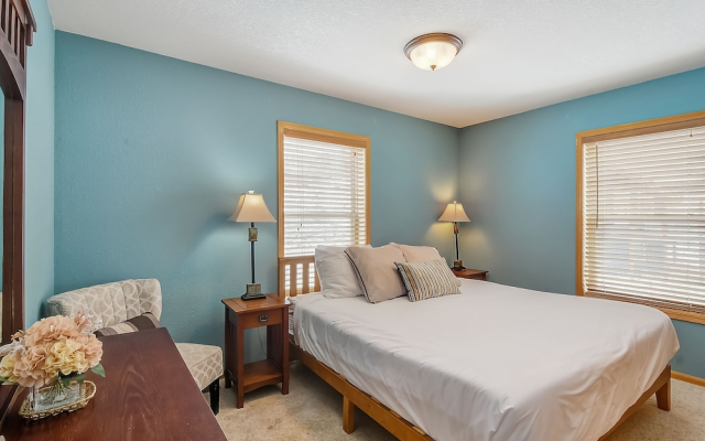 Beaver Lodge 5 Bedroom Cabin