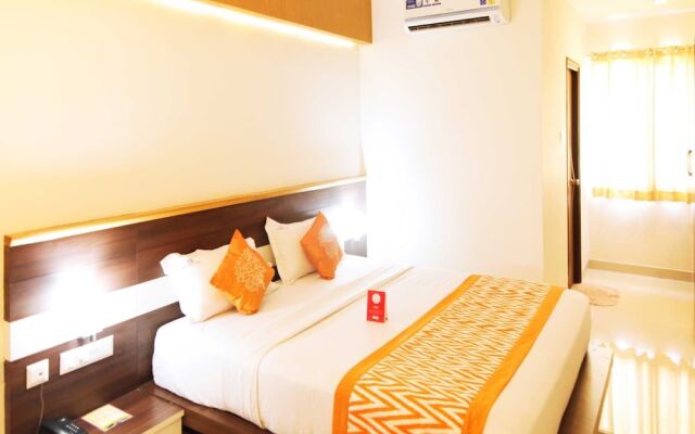 OYO 14406 Hotel Subashree