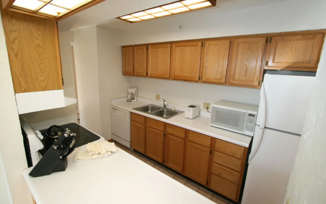 Breakaway West Condominiums
