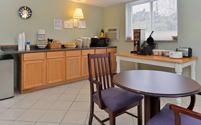 Americas Best Value Inn Jefferson City