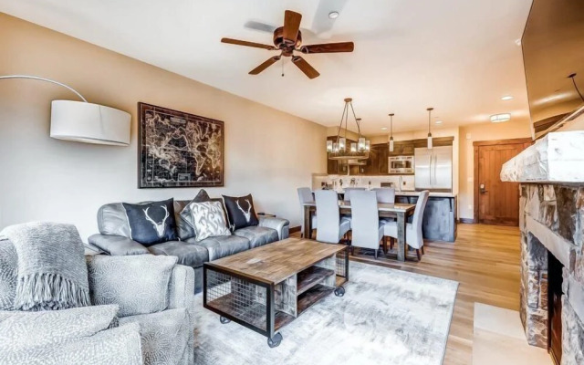 One Bedroom Luxury Condo on Main Street in Downtown Breckenridge