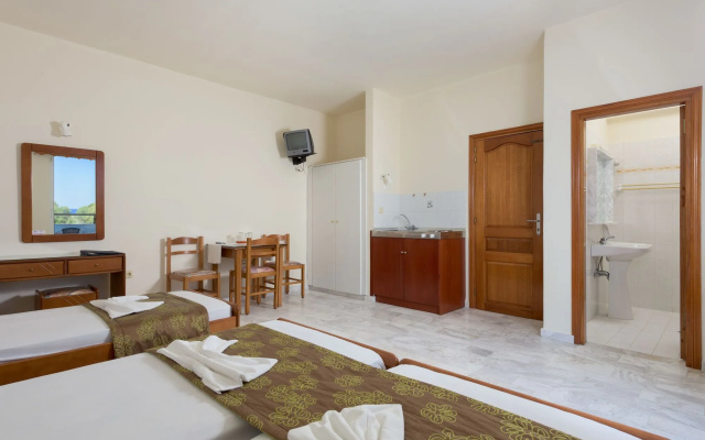 Vlycha Beach Studios & Apartments