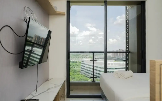 Comfortable And Simply Studio At Sky House Bsd Apartment