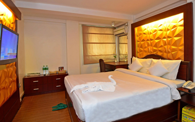 Clover Hotel