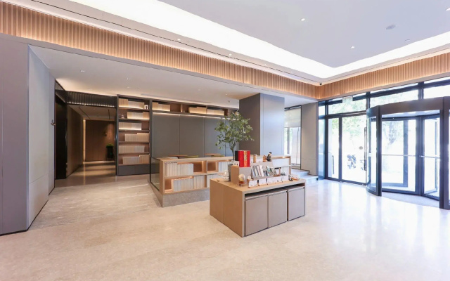 JI Hotel (Nanchang Bayi Square Provincial Art Gallery)
