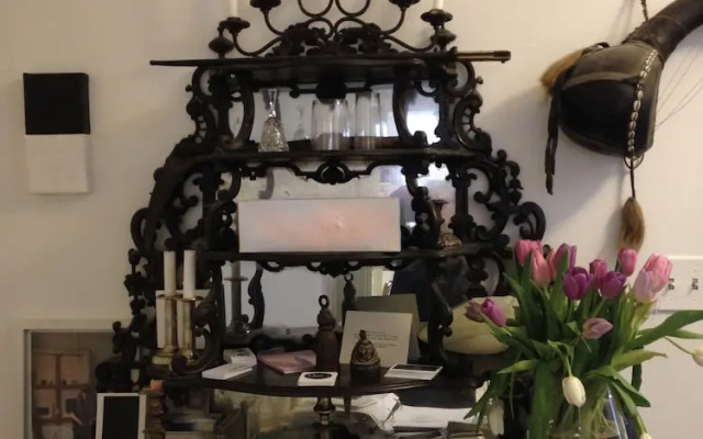 Church Des Artistes Guest House