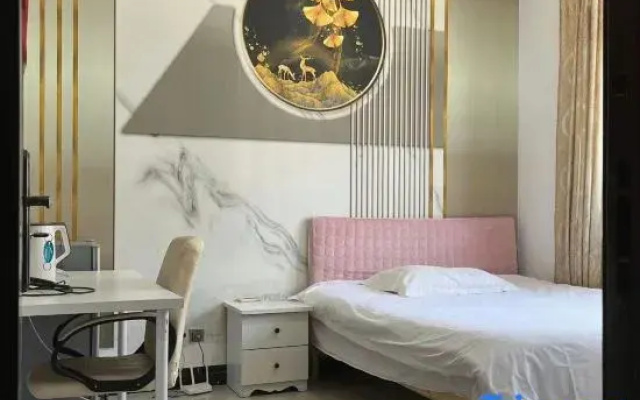 Yijia Theme Hostel