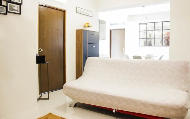Spacious & Deluxe 2BR Gateway Ahmad Yani Cicadas Apartment