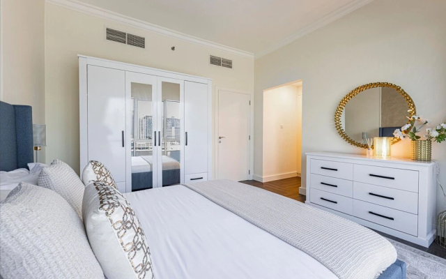 Luxurious And Stylish 1br With Amazing City Views