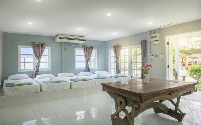 Ivy Cottage by Qiu Hotel