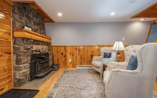 Owl's Retreat by Taylor Made Deep Creek
