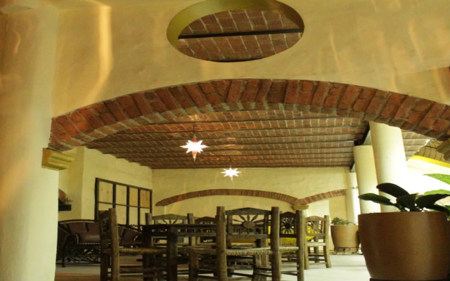 OYO Hotel Castillo Santa Cecilia