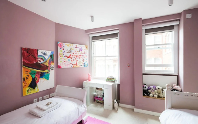 5* Luxury Huge Family 4BR by Hyde Park
