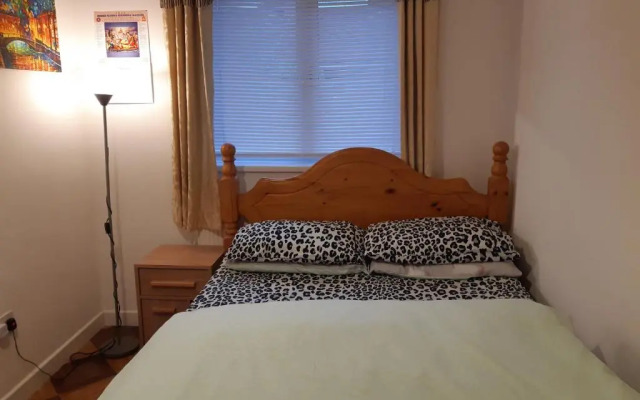 Comfortable double bedroom lovely bungalow