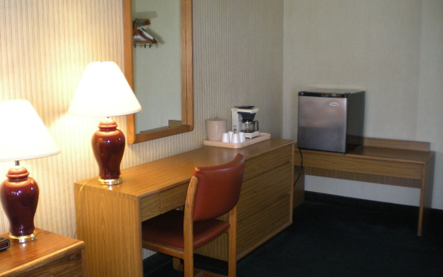 Coastal Breeze Inn