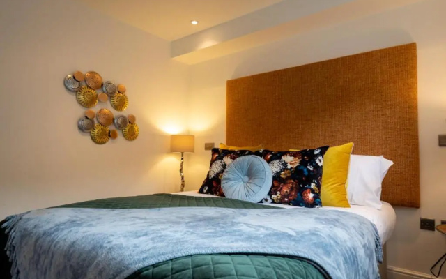 Beachcliff Hotel and Apartments