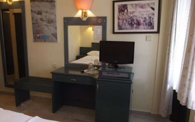 Hal-Tur Hotel