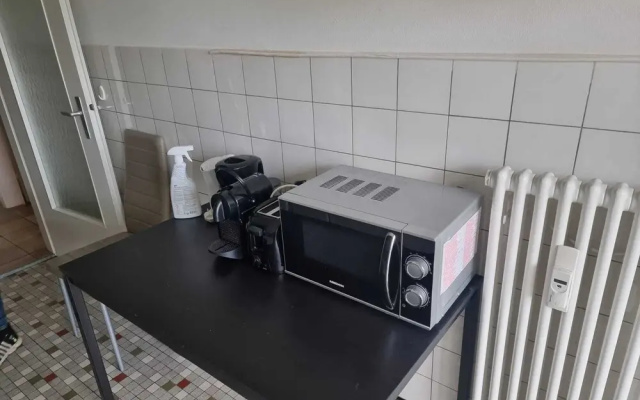 Full 3 Bedroom Flat With Internet and Balcony