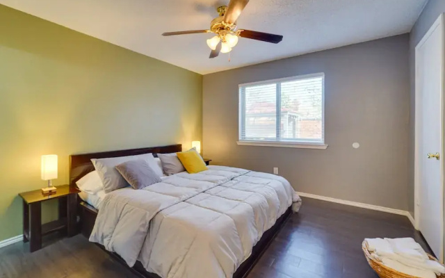 Updated Lubbock Vacation Rental With Yard!