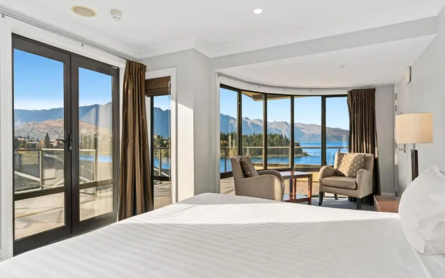 3-Bedroom Penthouse Apartment - The Beacon
