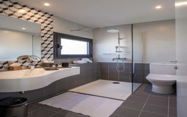 Urban Nest - Suites & Apartments