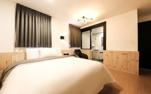 Hotel Gam