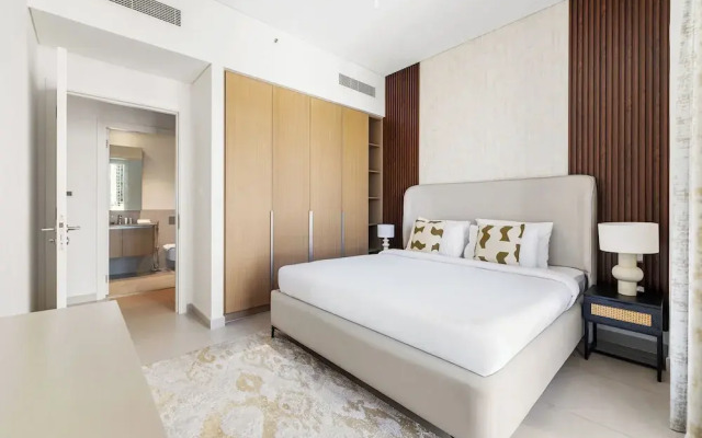 1BR Creek Beach Access