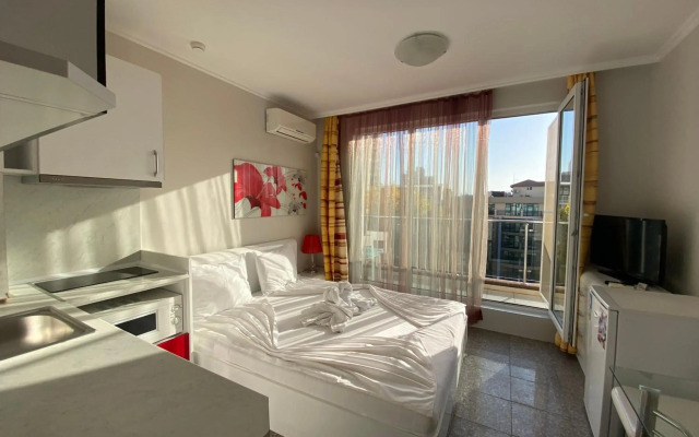 Private Cozy Studio Admiral Plaza C52