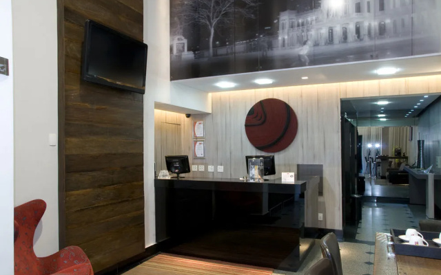 Bristol Golden Plaza Hotel