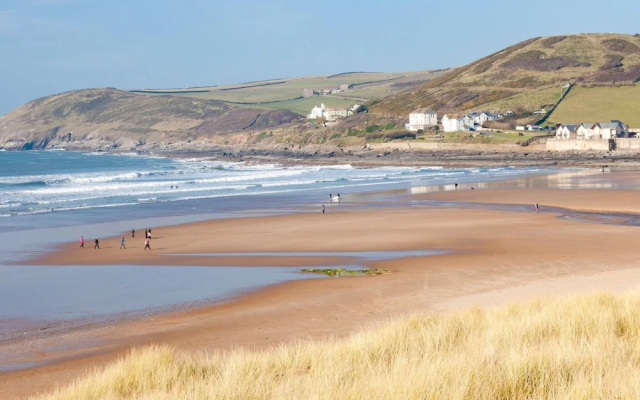 Romantic Holiday Home in Croyde near Beach