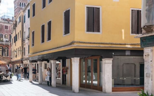 Отель Grifoni Boutique Hotel Италия, Венеция - отзывы, цены и фото номеров - забронировать отель Grifoni Boutique Hotel онлайн вид на фасад