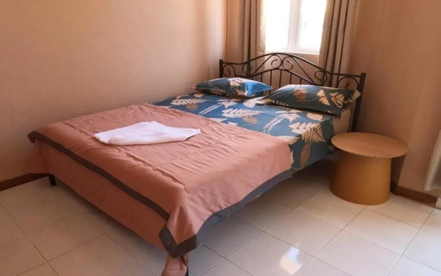 Valvanta Resort 2, Flic En Flac