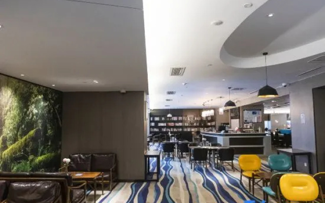 Midland Marriott Hotel (West Coast New Area City Balcony Branch)