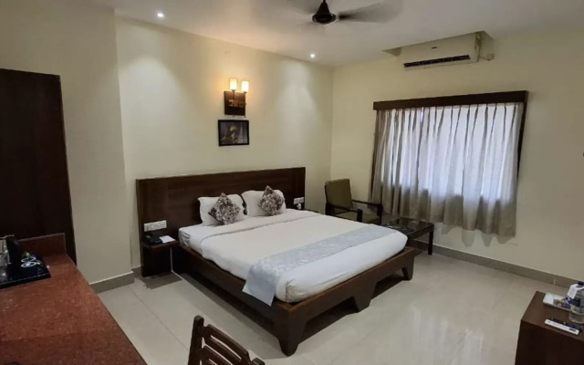 Hotel Radhika Regency