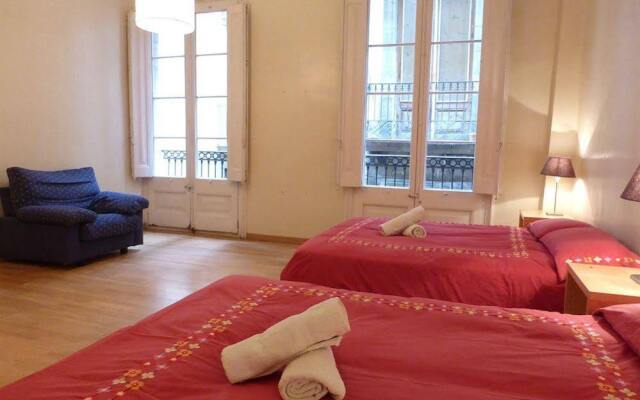Отель Aptbcn Rambla Guest House Барселона комната для гостей