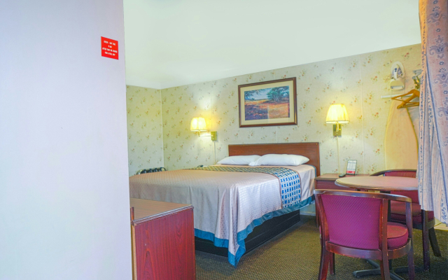 Bay Motel By OYO Bay City
