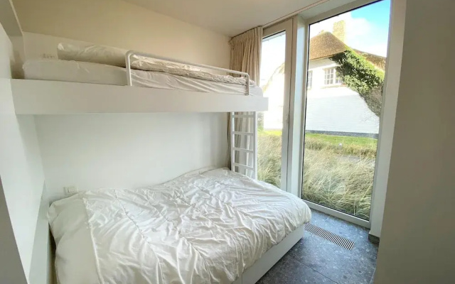 Apartment in Nieuwpoort by Beach